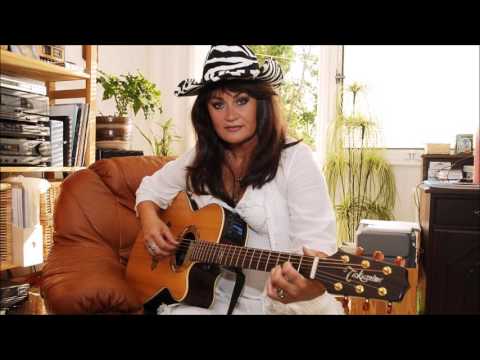 Hana Horecká-  Konec karnevalu