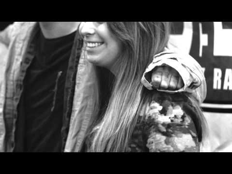 Thumbnail of the video: Thank You and Sorry Jack Antonoff is a Germaphobe Clip