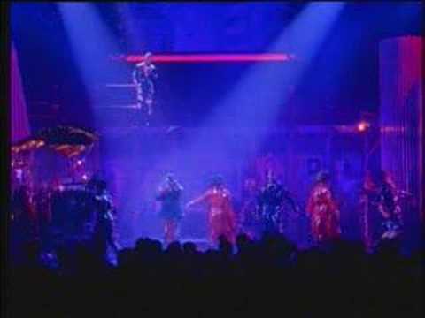 Video thumbnail for Am I Right? (Live) [Manchester, Manchester Apollo, UK - 1992/08/06]