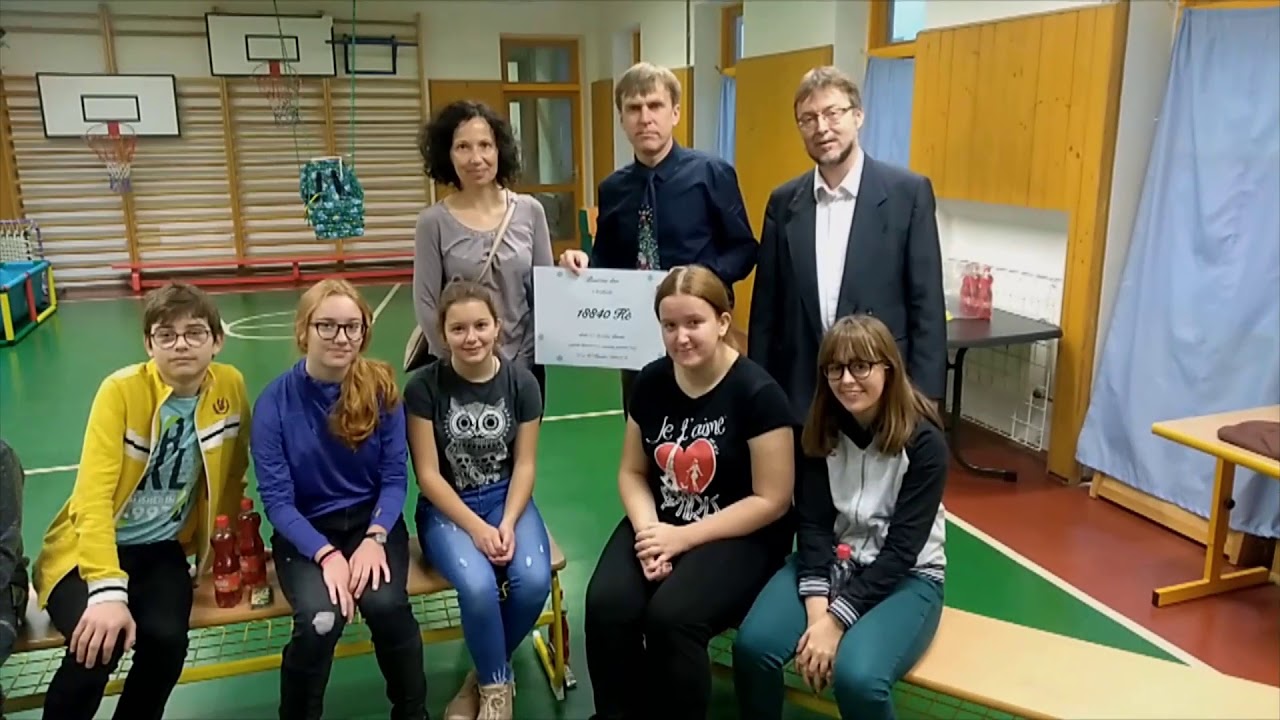 náhled z videa Předvánoční dárek pro handicapované děti