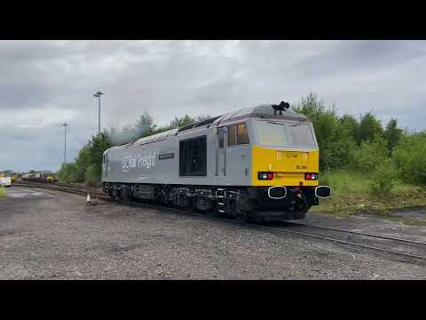 60046 arriving at Bury (ELR) 29/6/22