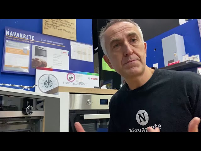 Vídeo relacionado con Electrolux Horno Multifunción EOF6P54TX, 72 L, Función Grill, 1000W, Tecnología SurroundCook, Limpieza Pirolítica, Pantalla LED, Mandos Escamotables, Carriles Telescópicos, Inox, Fabricado en DE