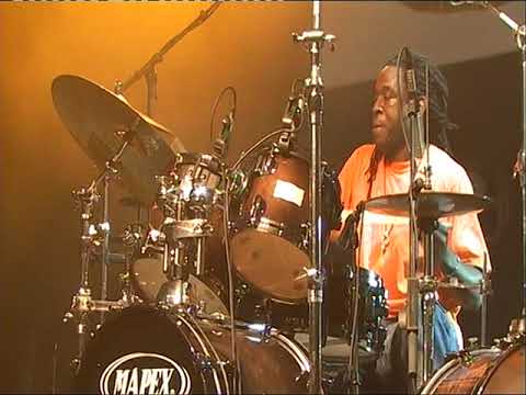 WILL CALHOUN   Drummer of LIVING COLOR CLINIC