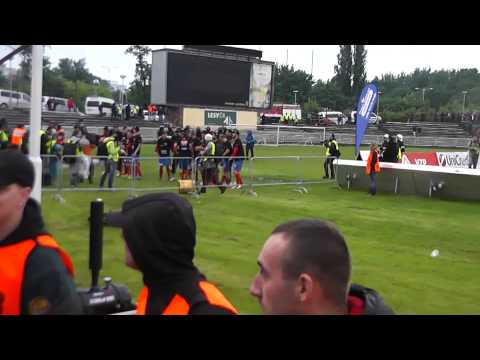 Mistři !!! konec zápasu v Hradci ...