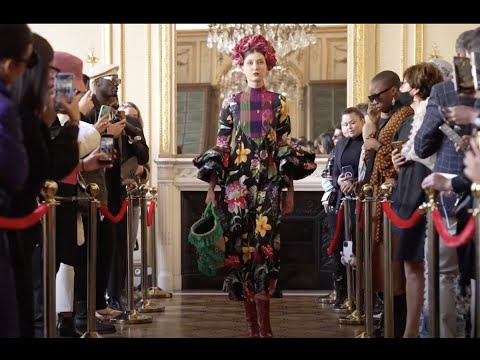 Paris Fashion Week - Flying Solo Show 2 - September 2021