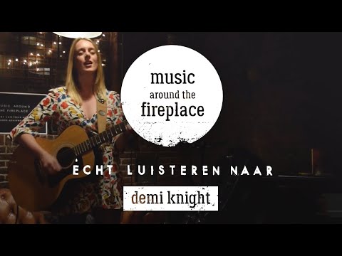 Demi Knight - Caught me on a heartbreak (Live @ Music around the fireplace)