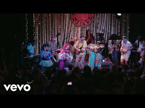 Tank And The Bangas - Quick (Live)