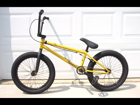 Unboxing a Flybikes 2015 Proton Complete BMX Bike - Time Lapse