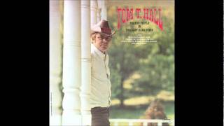 Tom T. Hall - I Know Who I'll Be Seeing In New Zealand