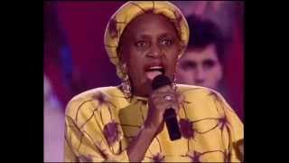 Miriam Makeba "Amampondo"