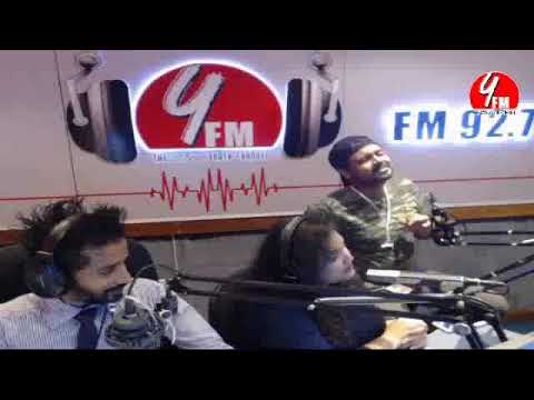 Dushyanth Weeraman Singing Live on Radio Yfm ගායන ශිල්පී දුෂ්‍යන්ත් වීරමන් සමග අද Y FM After Schoo