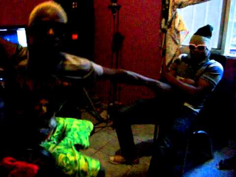 Manlolas Fofo - Estúdio (Day Doy Do Arraso)