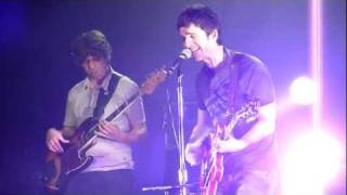 Noel Gallagher&#39;s High Flying Birds - AKA... Broken Arrow (06.12.11)