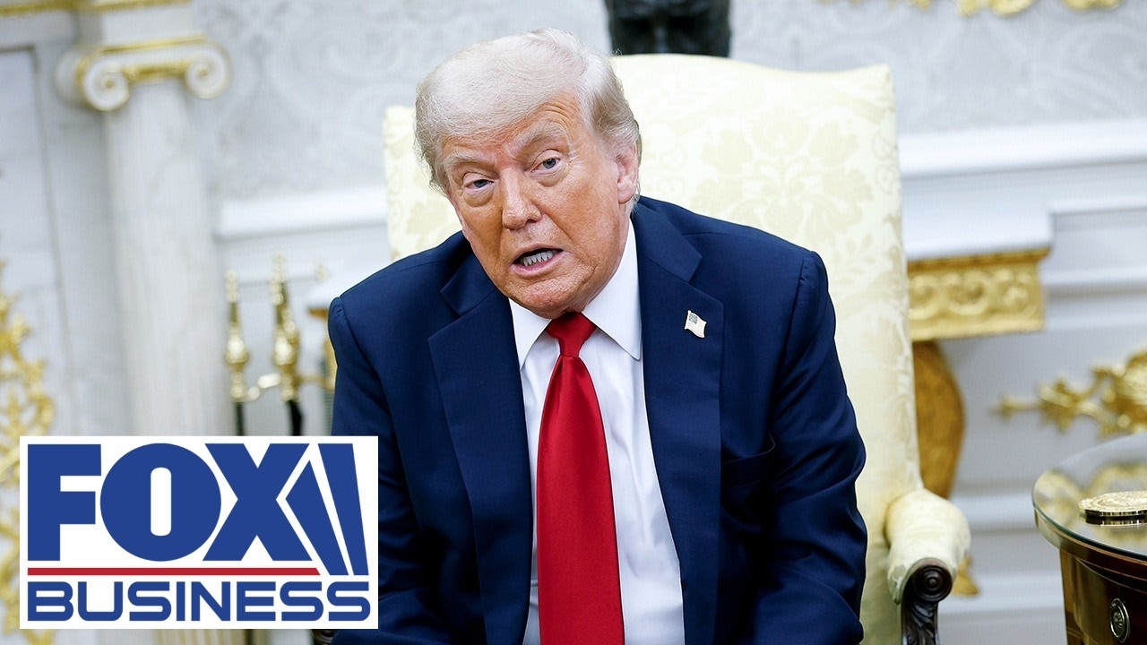 WATCH LIVE: Trump meets with US travel execs in Oval Office