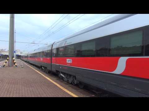 FRECCIAROSSA ARRIVA IN STAZIONE A TORINO P.N.  14 - 6 - 2015.