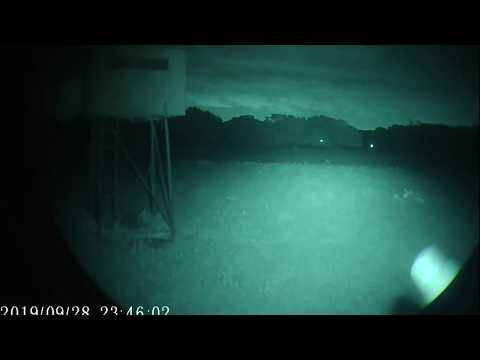 FLASHLIGHT CHAMELEON SERIES/2500 LUMENS CI7 NITECORE video