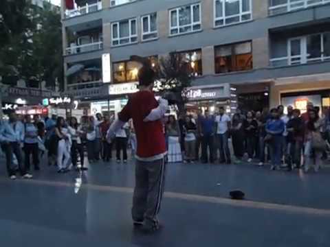 Ferhat Kılıç Sokakda Pandomim