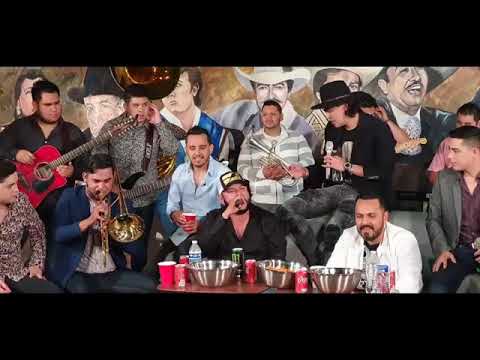 Toño Lizárraga Ft. El Yaki, Carlos Sarabia y Banda Son de Oro - Socializando (EnVivo)