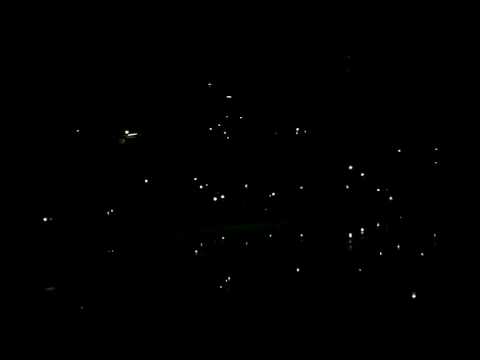 Ässät-saipa 16.10.2015. Tunnelmallista kuvaa pimeästä Isomäki Areenasta :-)