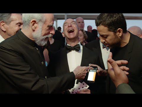 Jeff Bezos Explodes In Maniacal Laughter After Being Fooled By David Blaine's Magic Tricks