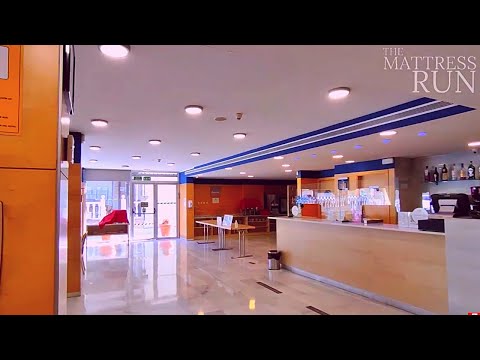 HOLIDAY INN EXPRESS Alcorcon (Madrid, Spain) | My go-to CHEAP hotel in MADRID (full review)