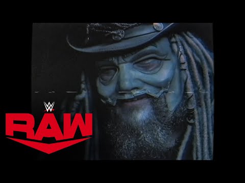 WWE Shop Brings Back Replica Uncle Howdy Masks, WWE SmackDown Preview, More | Fight Size