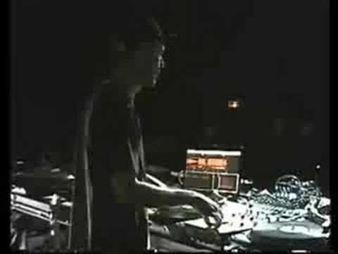DJ TROUBL' demo and drop Dj Delta at DJ DAY 2008