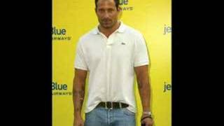Johnny Messner - Cyclone