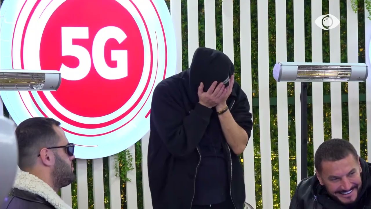 Kënga e Mirit në sfond, Selin i jep dorën teksa ai kërcen