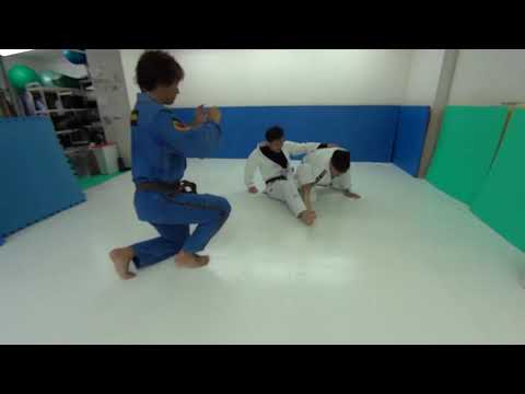 オモプラッタの崩し方 Omoplata