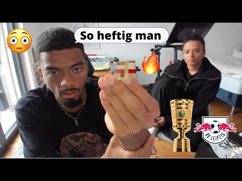 Benny zeigt den Diamant Ring, den jeder Spieler nach dem DFB Pokal Sieg bekommen hat 😳👀🙆🏻‍♂️