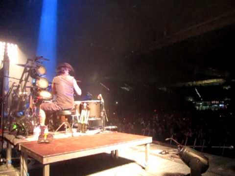 combichrist -  JOE LETZ cam -  ALL PAIN IS GONE , bilbao, spain. filmed from stage