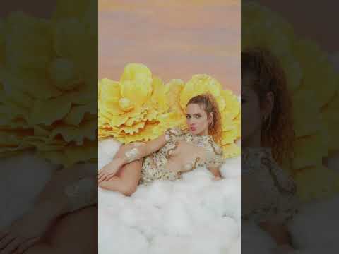 Marina Tuset feat. Cyrille Aimée - Mi Piel Tu Piel