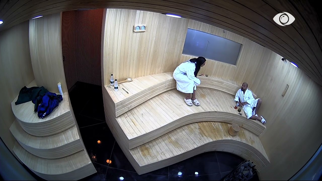 Ti i fshihesh provave…/ Egli diskuton me Gjestin