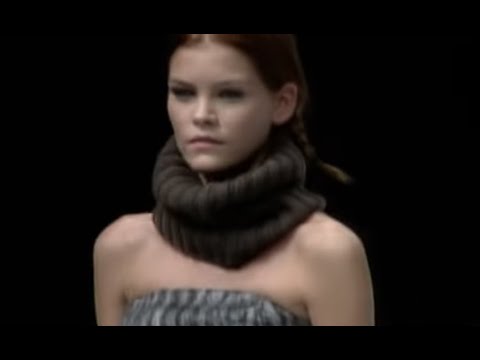 SPORTMAX Fall 1999 Milan - Fashion Channel