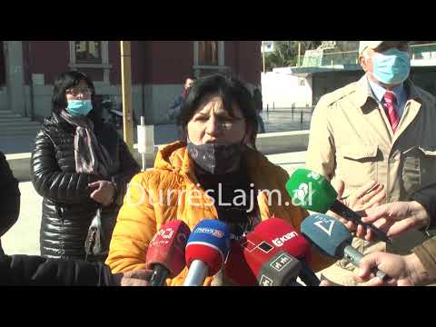 Memorial në sheshin ku u shemb pallati, banorët protestë: Vjedhje e hapur e pronës tonë!