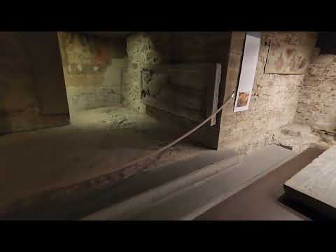 More views from the crypt of Santa Reparata