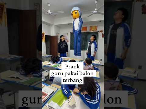 Seru banget lihat prank guru ini! 😄 Siapa yang berani coba di kelas?