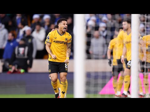 João Gomes destroyed him in midfield in this match against Everton 🥊