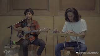 Download lagu 'Musikasik Pemudadidu' - Seindah Matahari - Said Abdullah & Gema Isyak mp3 Download lagu 'Musikasik Pemudadidu' - Seindah Matahari - Said Abdullah & Gema Isyak mp3