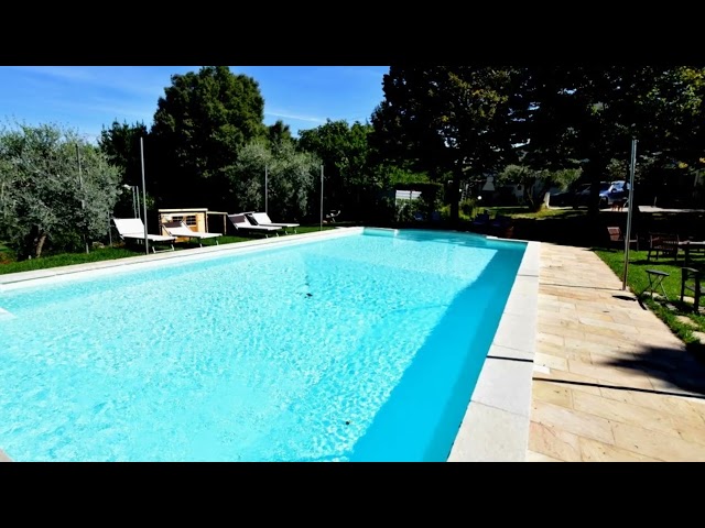 Villa con Piscina