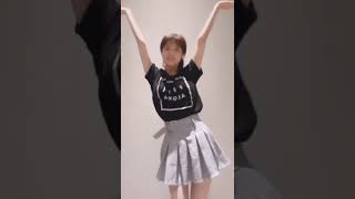 谷尻萌キャスター#ダンス#弾む#ミニスカ