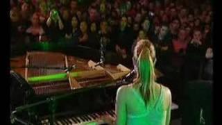Delta Goodrem - Predictable (Live @ Channel V)