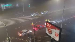 VIDEO FOTO: Polițiștii mișună pe străzile Sibiului - Opresc și verifică toate mașinile 2 video