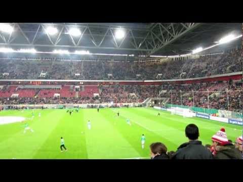 DFB-Pokal. 2. Runde Fortuna Düsseldorf - Borussia M'gladbach n.V. 1:0 (Aufwärmen)