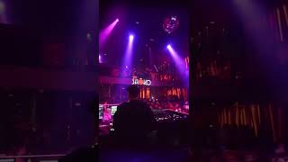 Alex Martini poniendo SH KO madrid patas arriba dj clubphotography nightlifemadrid clubmadrid