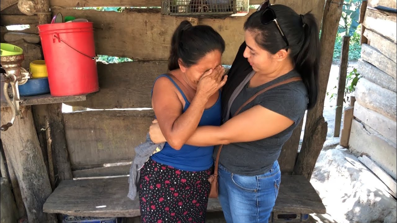 ?? Llora de agradecimiento porque no tenia nada para comer/