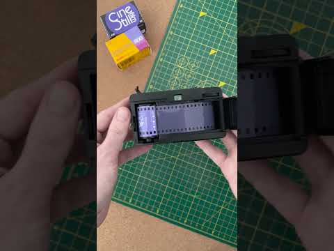 How To Load The Kodak Ultra F9 35mm Film Camera #filmphotography #kodakultraf9 #filmcamera