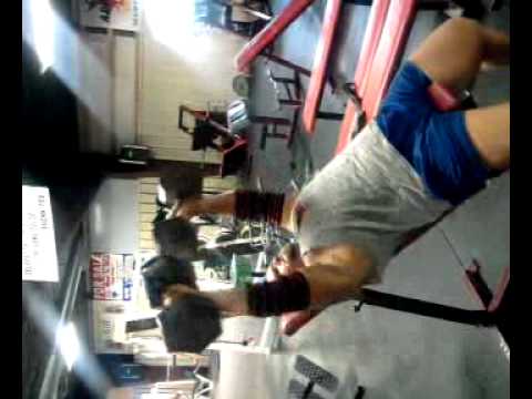 Jared Davis 120'sx12 on incline press