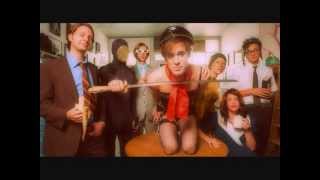 Tim, Wish You Were Born A Girl - Of Montreal (letra e tradução)